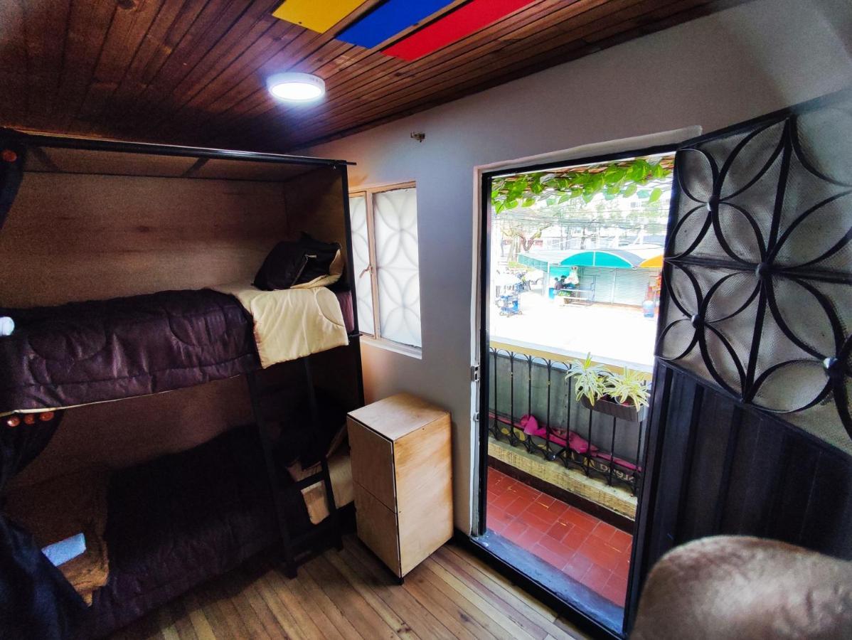 Baruch Capsula Hotel Bogota Exterior photo